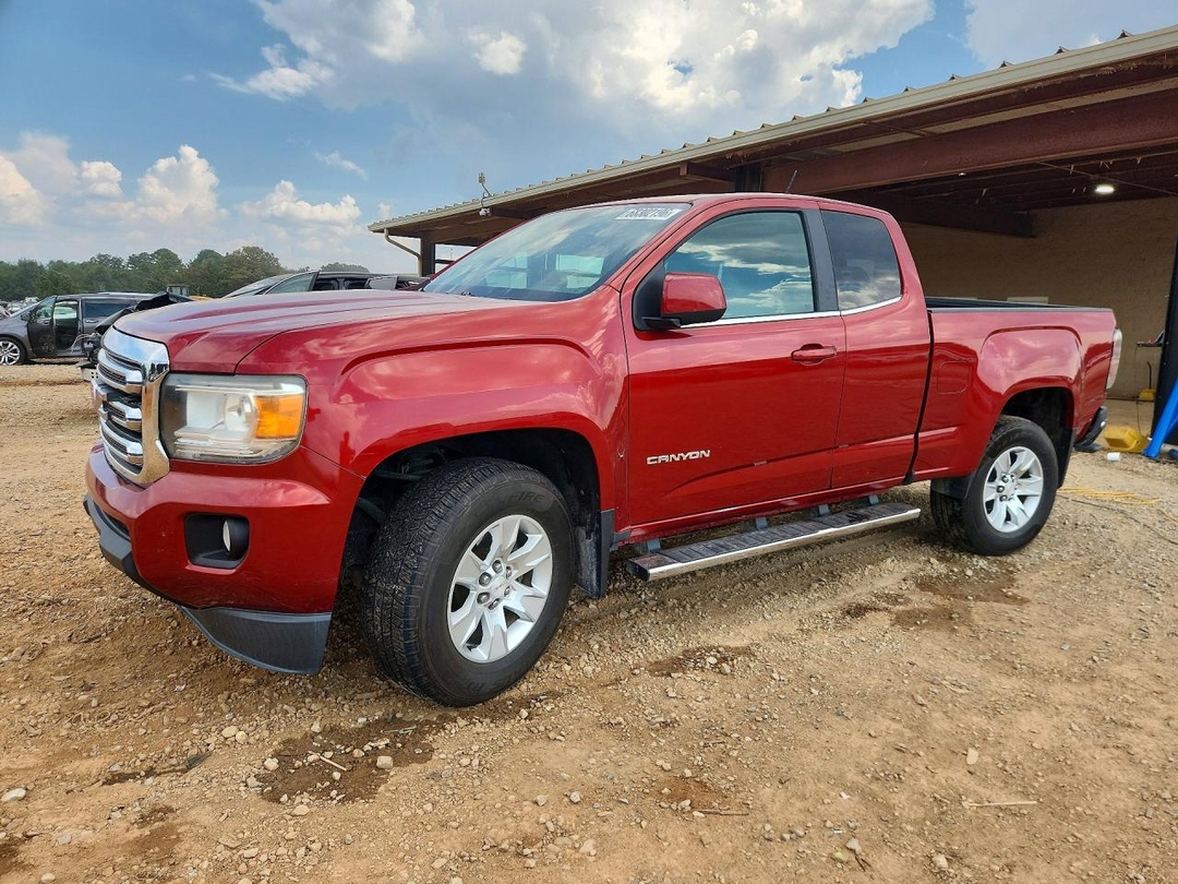 Vue de 2015 GMC CANYON SLE, angle 1