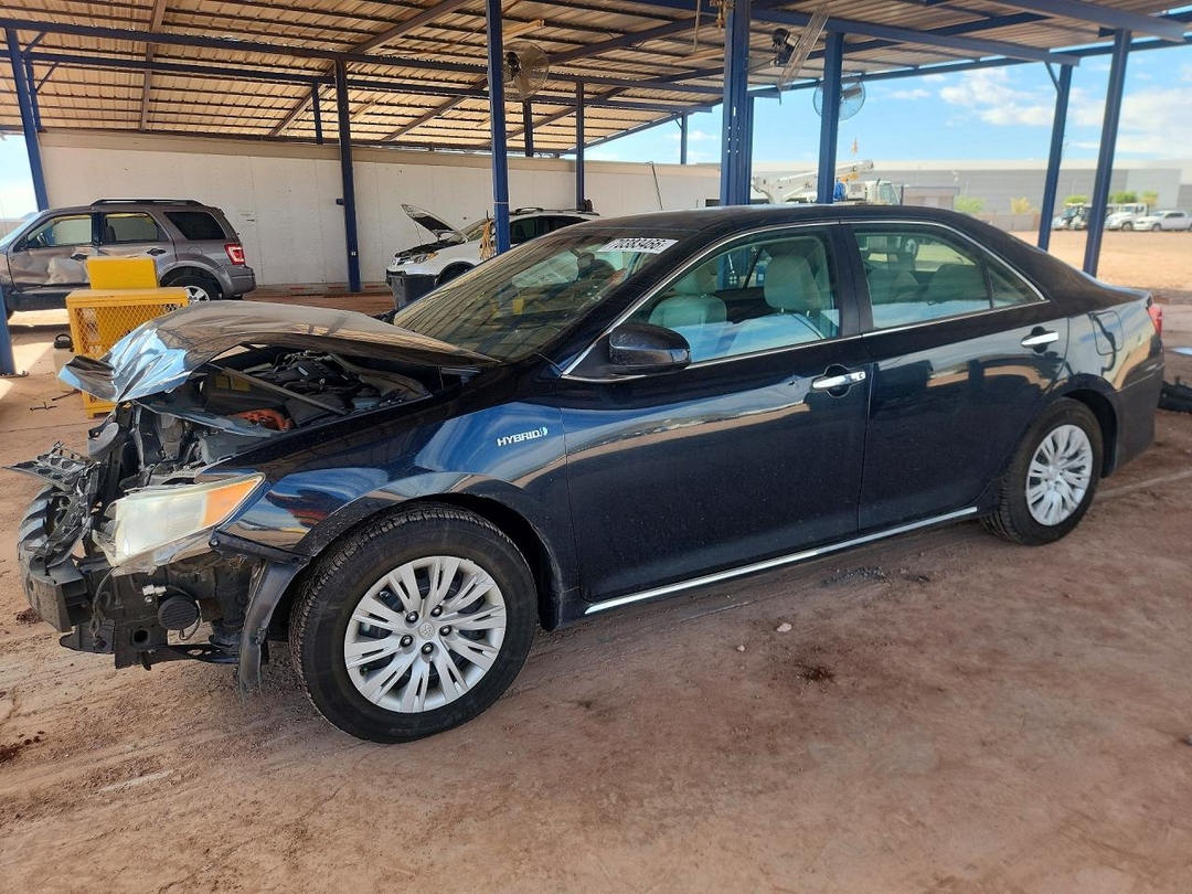 Vue de 2012 TOYOTA CAMRY HYBRID LE, angle 1