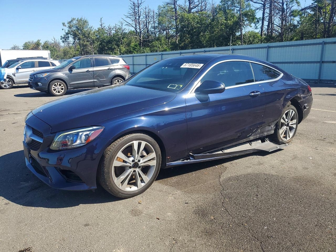 Вид 2019 MERCEDES-BENZ C 300 4MATIC, угол 1