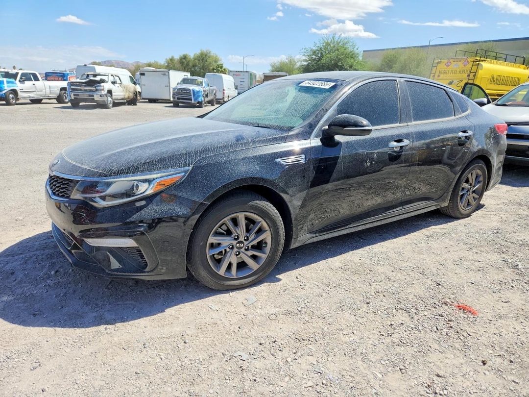 منظر 2020 KIA OPTIMA LX، زاوية 1