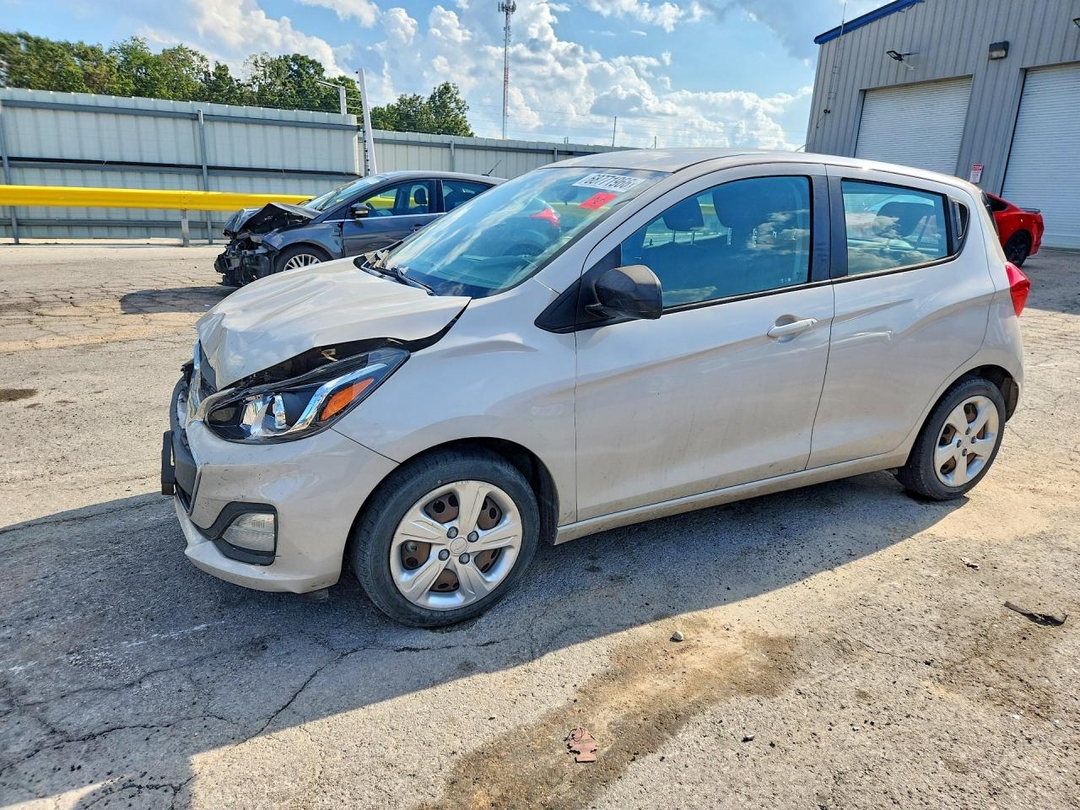 Vista de 2020 CHEVROLET SPARK LS, ángulo 1