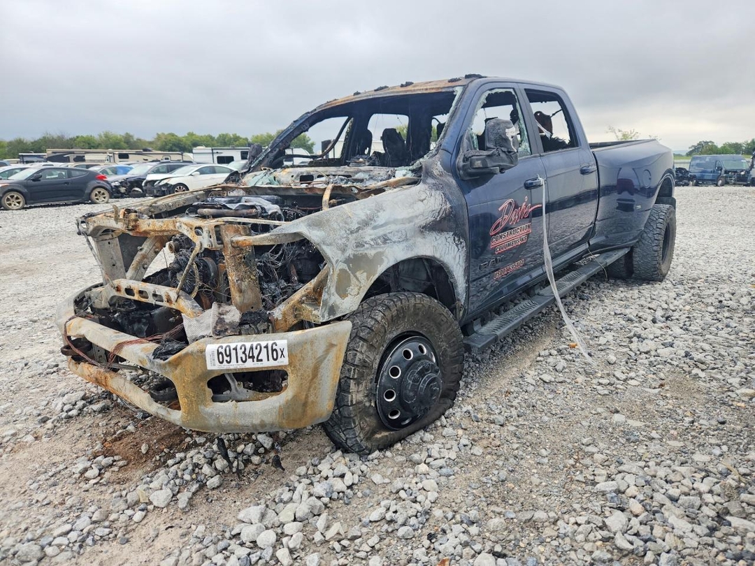 2024 RAM 3500 BIG HORN view, angle 1