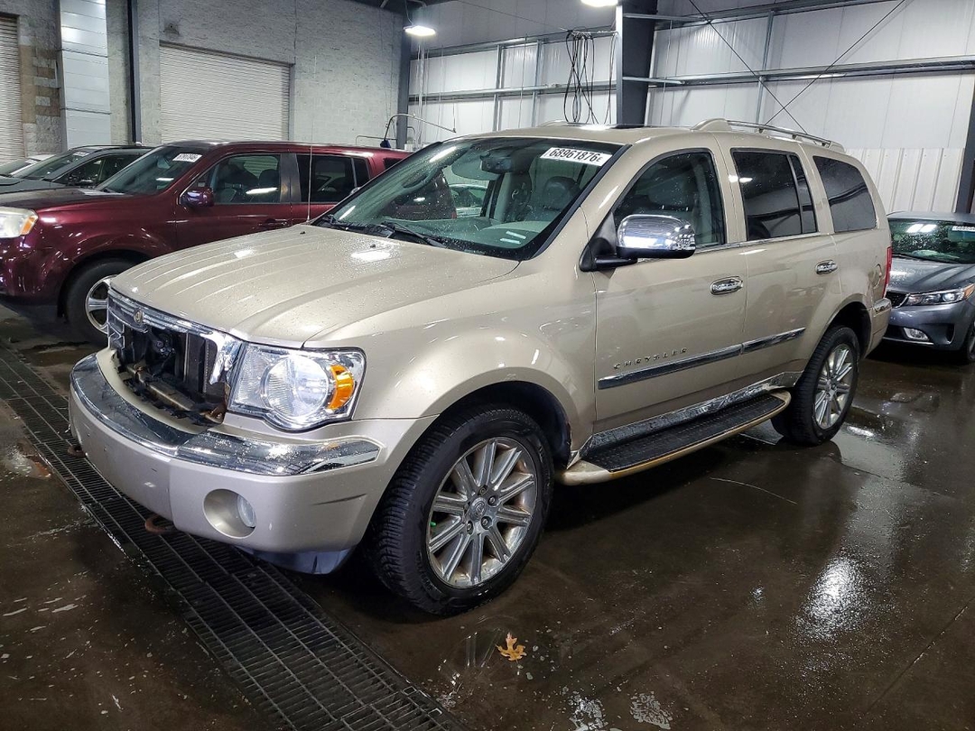 Vista de 2009 CHRYSLER ASPEN LIMITED, ángulo 1