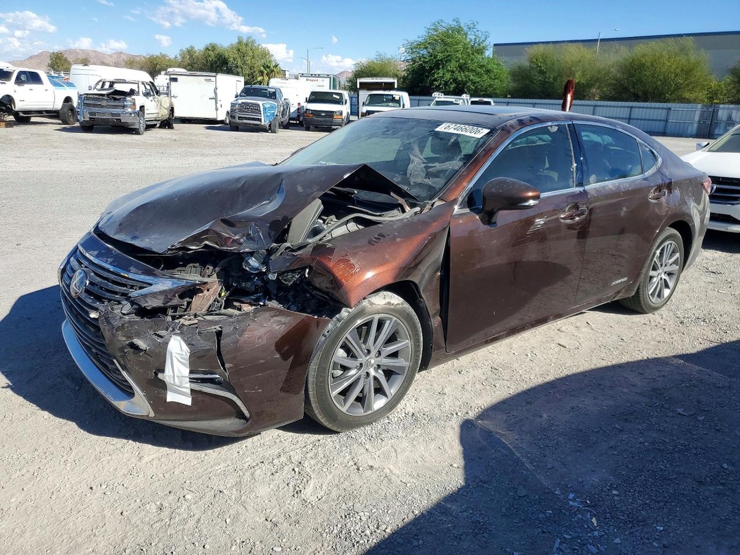 Vista de 2018 LEXUS ES 300H, ángulo 1