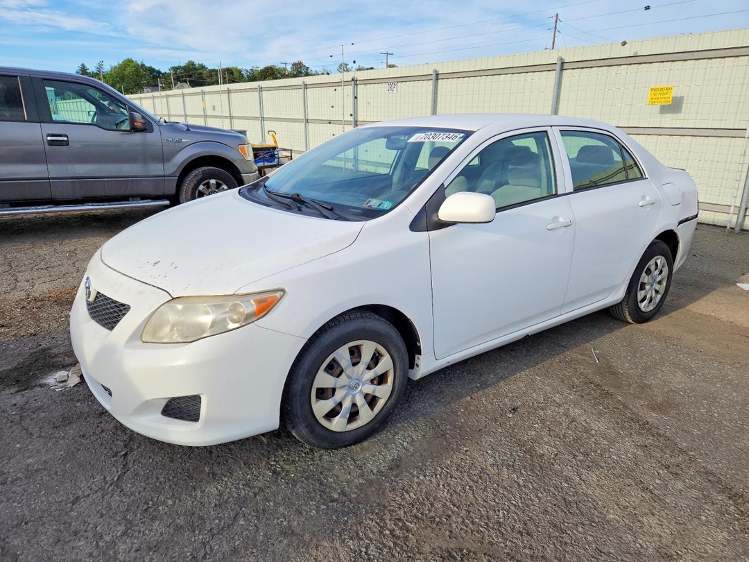 منظر 2010 TOYOTA COROLLA LE، زاوية 1