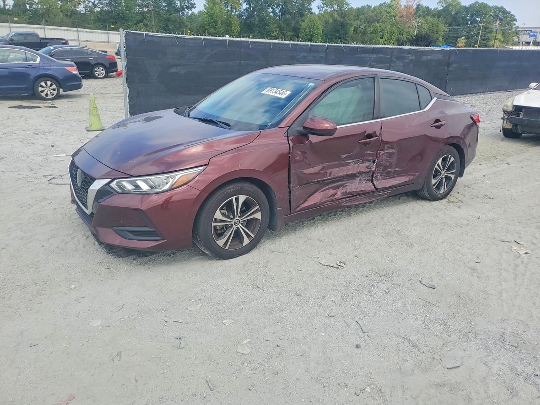 Vue de 2021 NISSAN SENTRA SV, angle 1