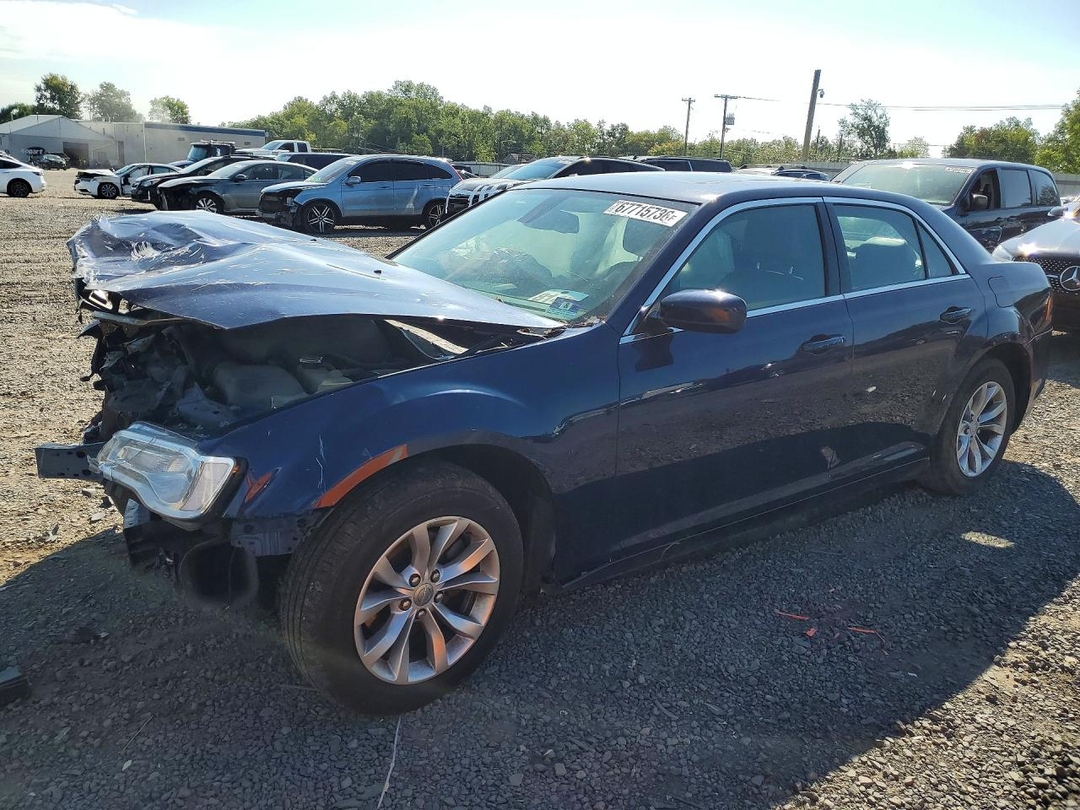 Vista de 2016 CHRYSLER 300 LIMITED, ángulo 1