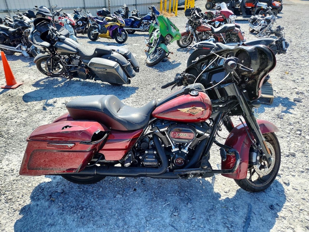 منظر 2023 HARLEY-DAVIDSON FLHXSANV، زاوية 1