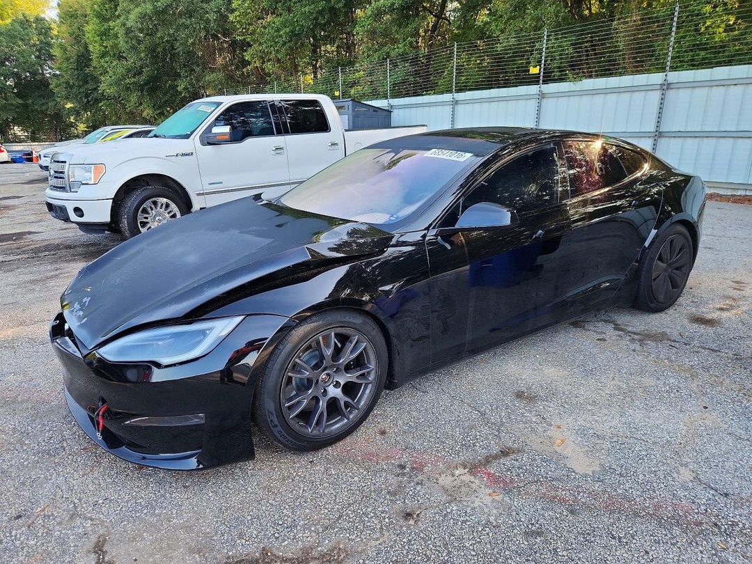 Вид 2024 TESLA MODEL S, угол 1