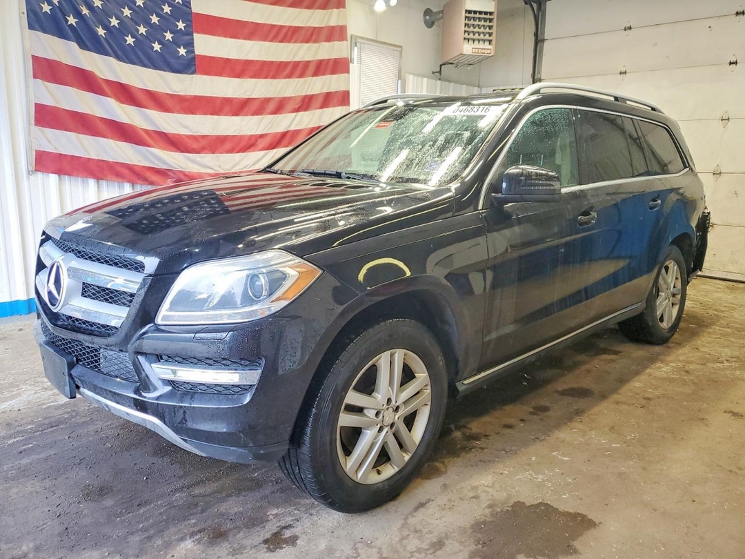 منظر 2014 MERCEDES-BENZ GL 350 BLUETEC، زاوية 1