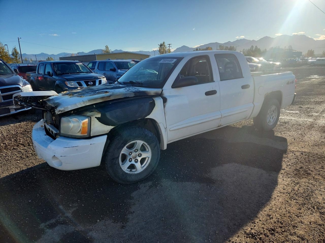 Vista de 2006 DODGE DAKOTA QUAD SLT, ángulo 1