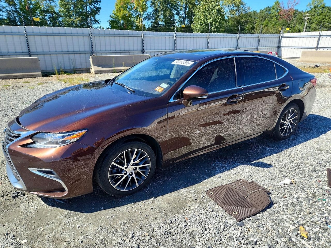 Vista de 2016 LEXUS ES 350, ángulo 1