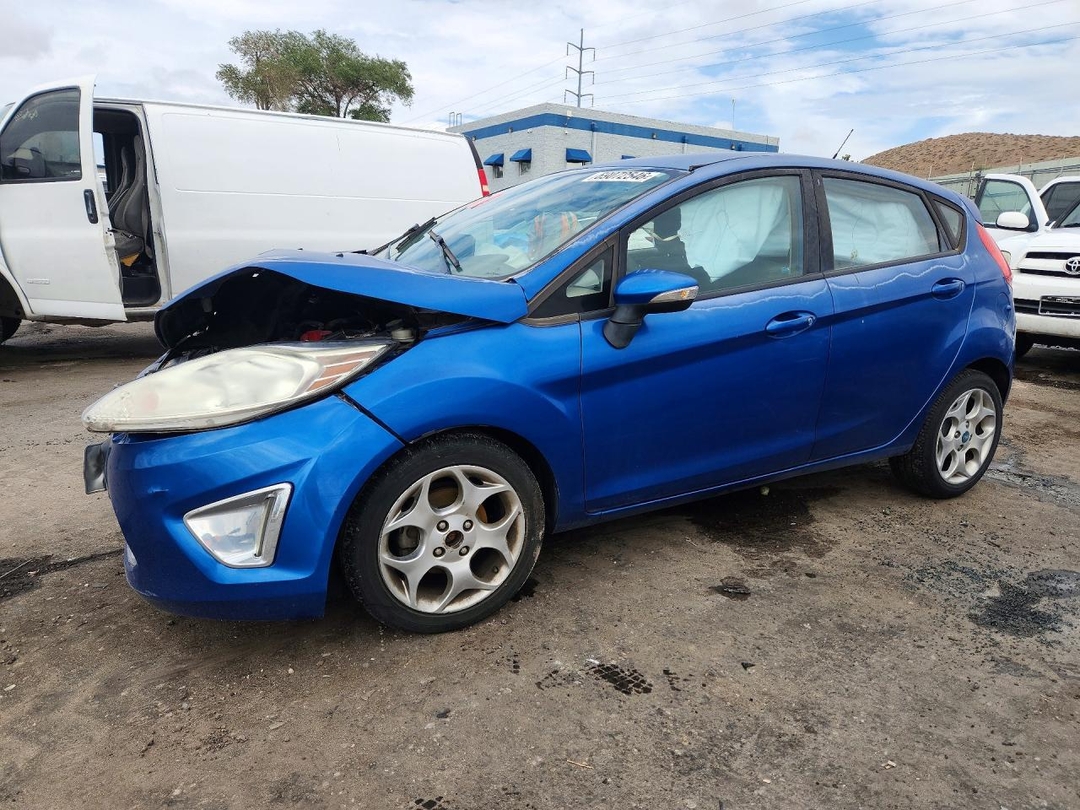 منظر 2011 FORD FIESTA SES، زاوية 1
