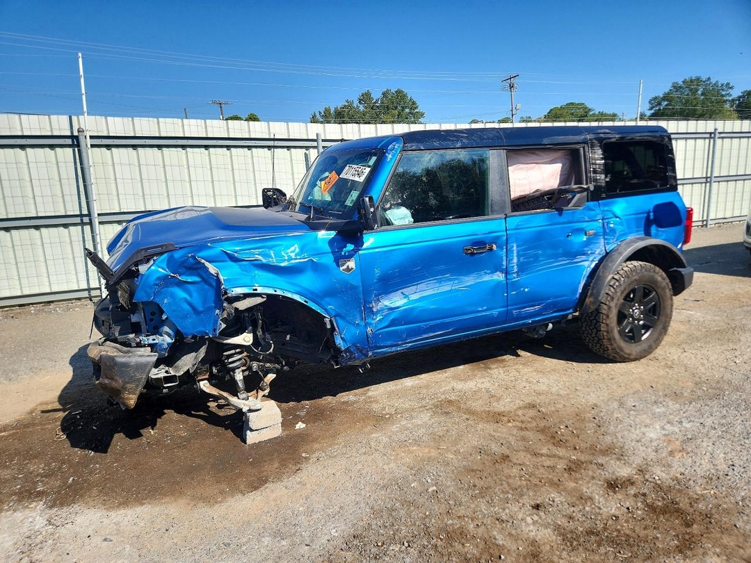Вид 2025 FORD BRONCO BIG BEND, угол 1