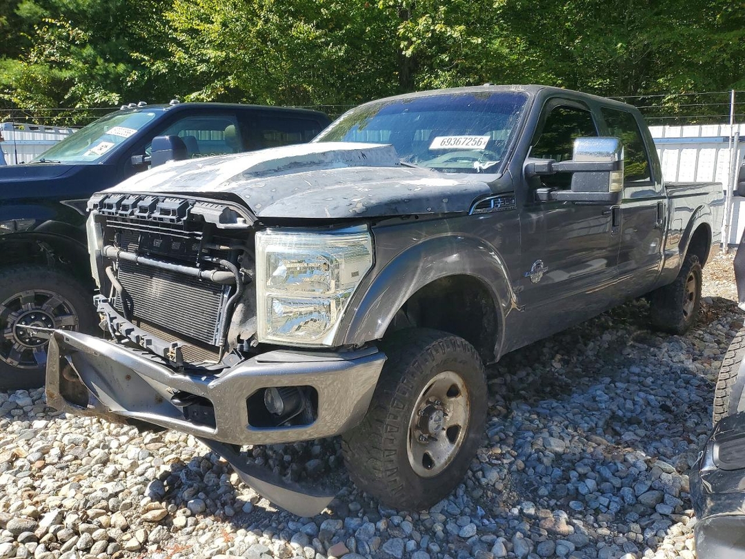 Vista de 2011 FORD F350 SUPER DUTY, ángulo 1