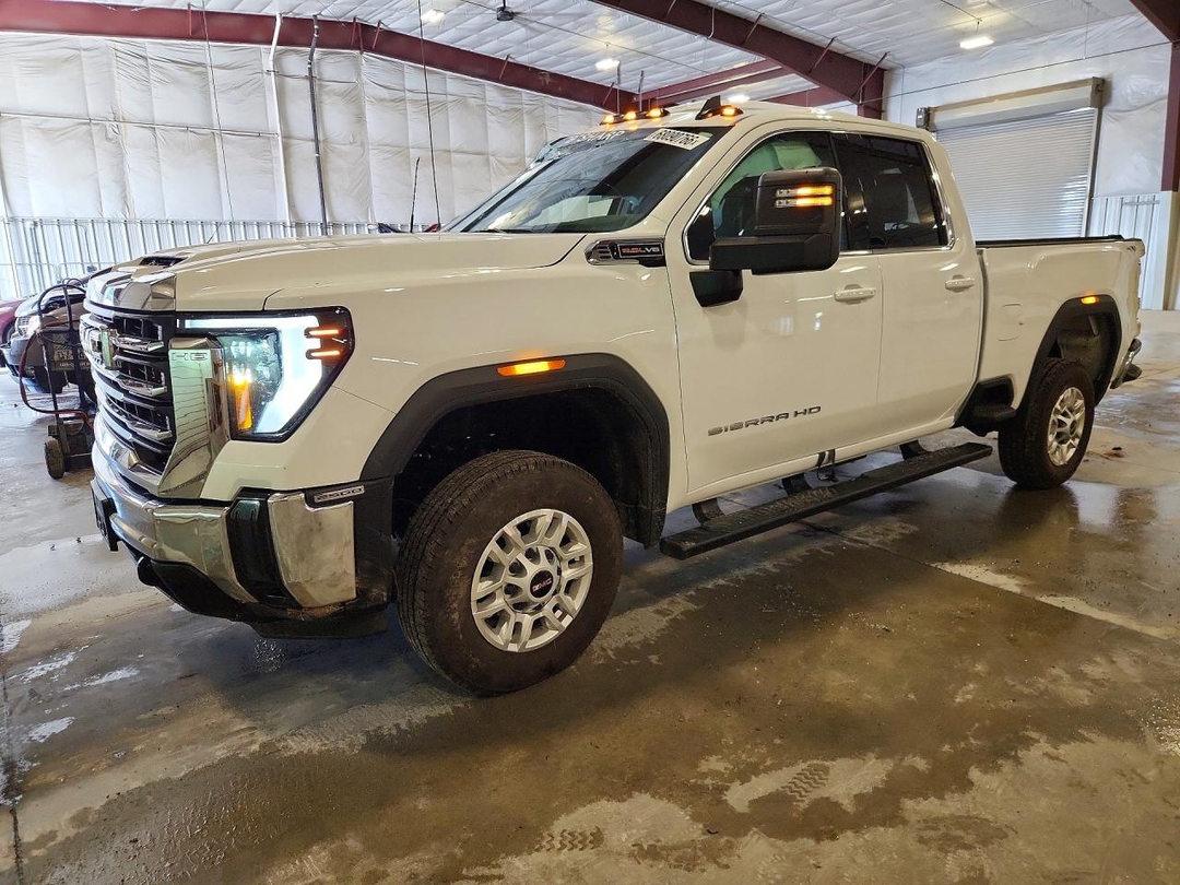 منظر 2026 GMC SIERRA K2500 SLE، زاوية 1