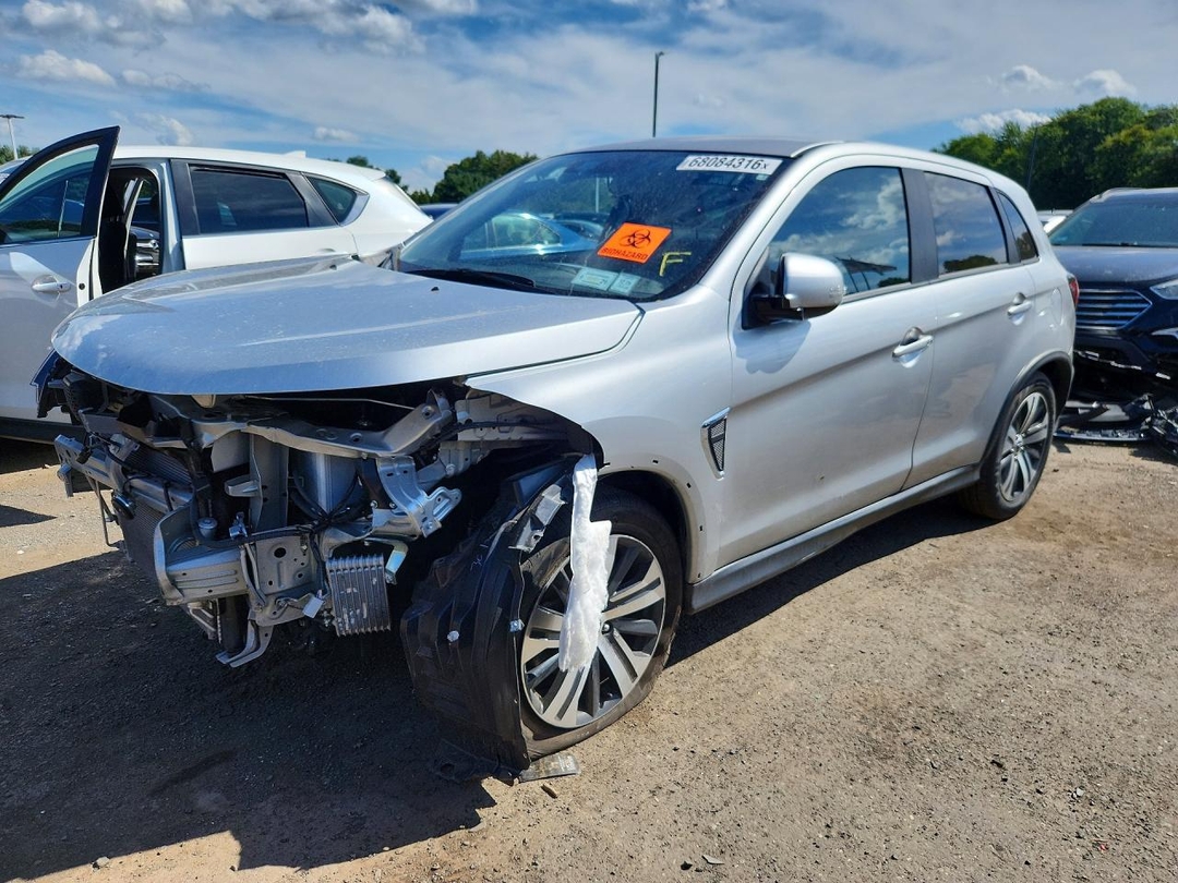 Вид 2026 MITSUBISHI OUTLANDER SPORT S/SE, угол 1