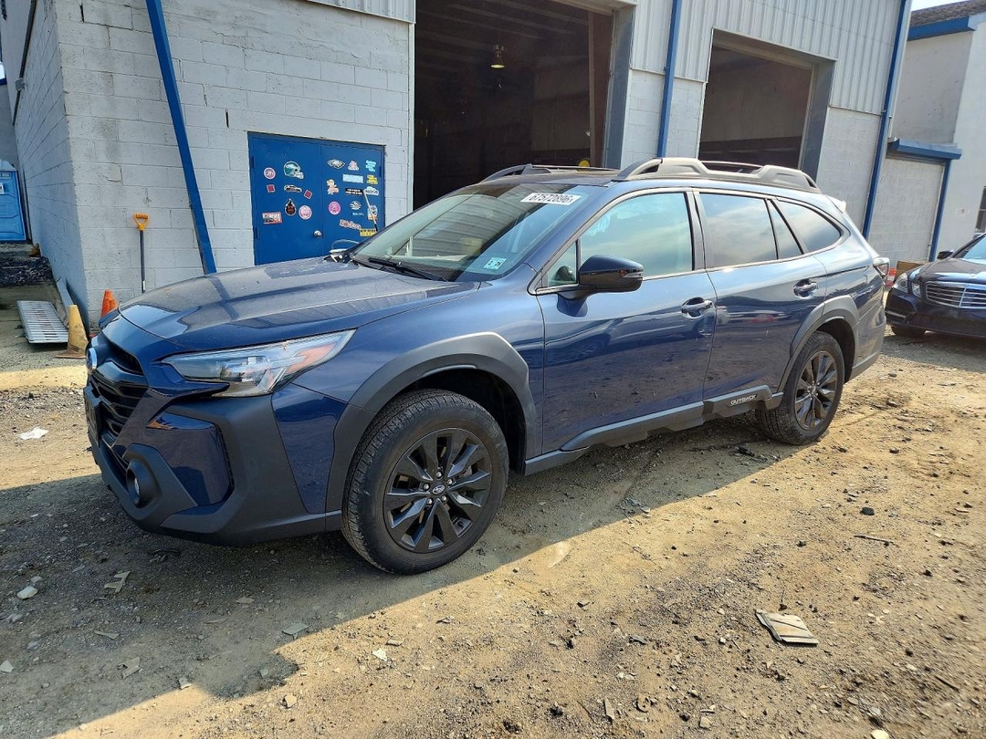 Vue de 2023 SUBARU OUTBACK ONYX EDITION, angle 1