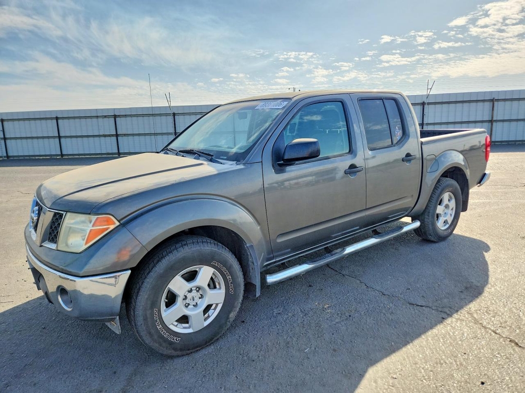 منظر 2007 NISSAN FRONTIER SE، زاوية 1