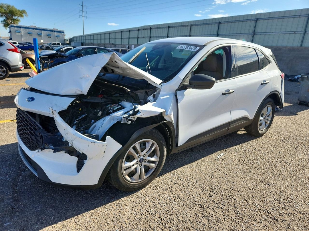 Vue de 2022 FORD ESCAPE S, angle 1