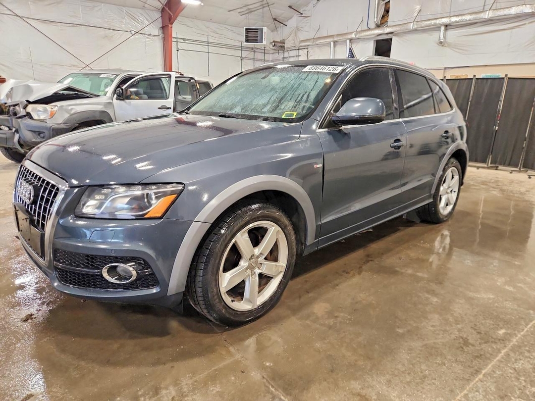منظر 2011 AUDI Q5 PREMIUM PLUS، زاوية 1