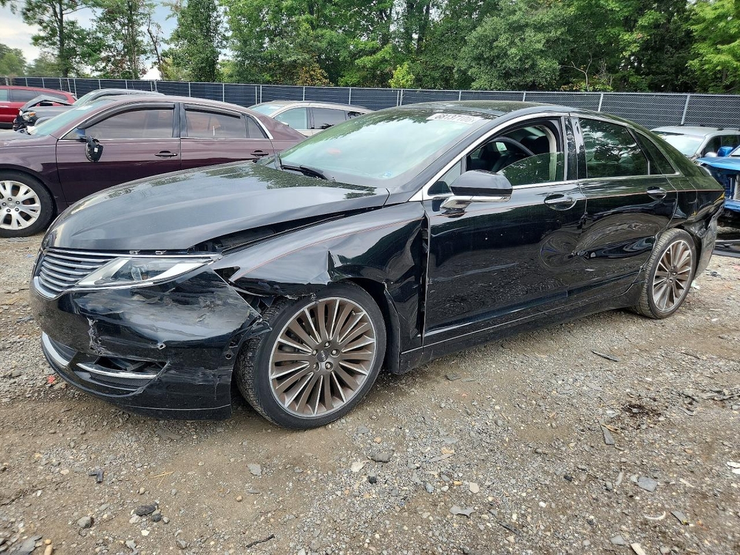 Vue de 2016 LINCOLN MKZ, angle 1