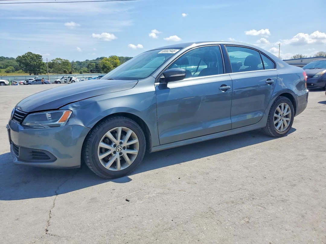 منظر 2014 VOLKSWAGEN JETTA SE، زاوية 1
