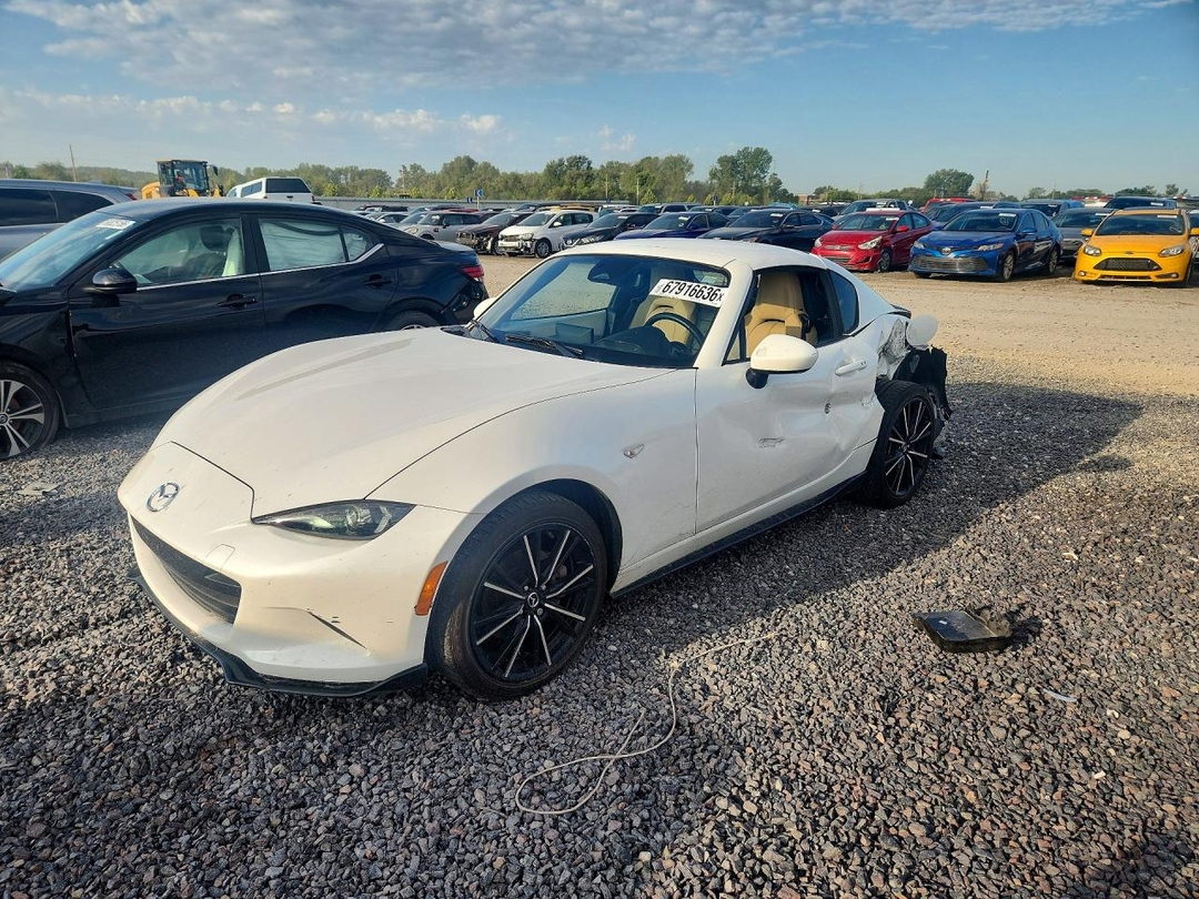 Vista de 2026 MAZDA MX-5 MIATA GRAND TOURING, ángulo 1