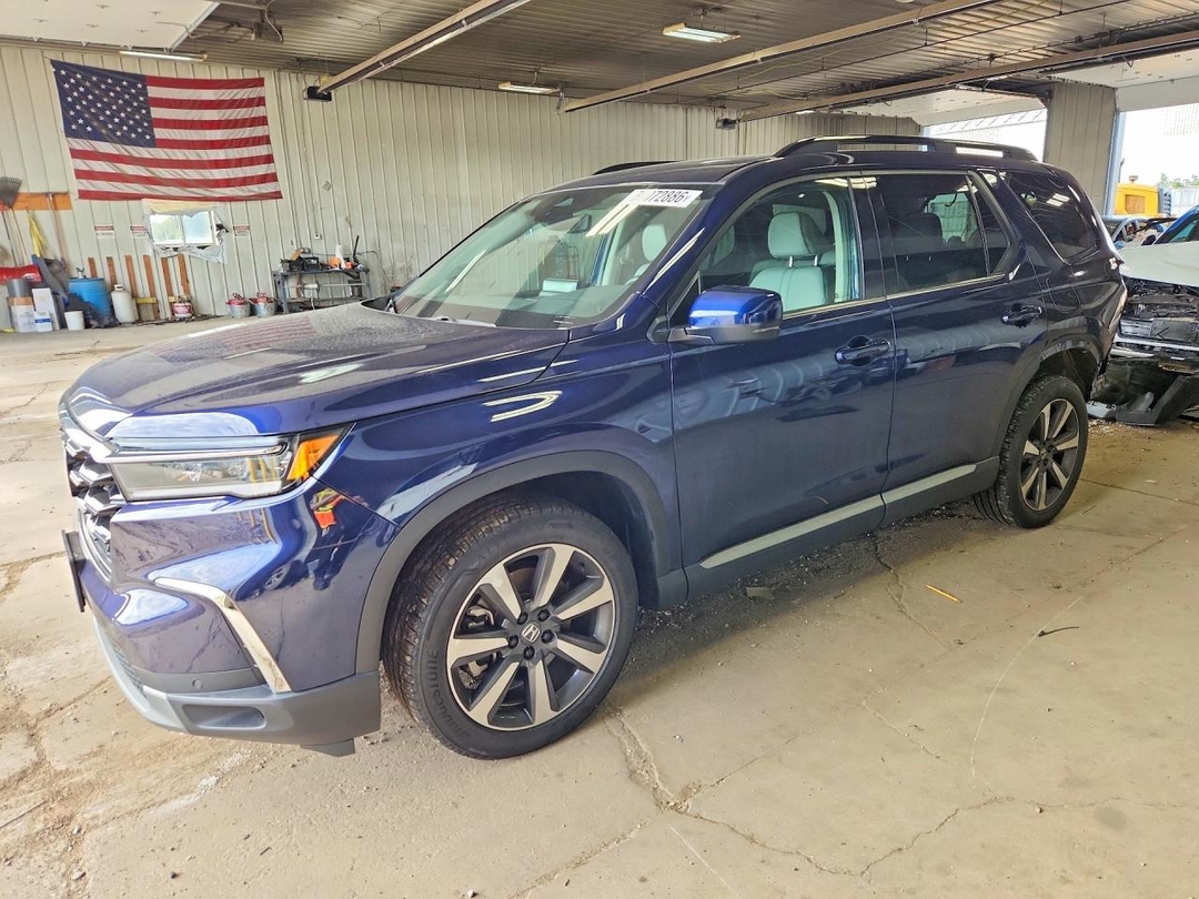 Vue de 2025 HONDA PILOT ELITE, angle 1