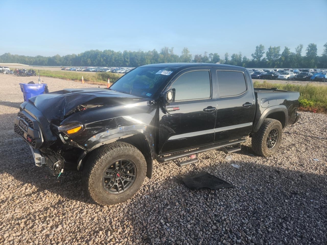 Vue de 2021 TOYOTA TACOMA TRD PRO, angle 1