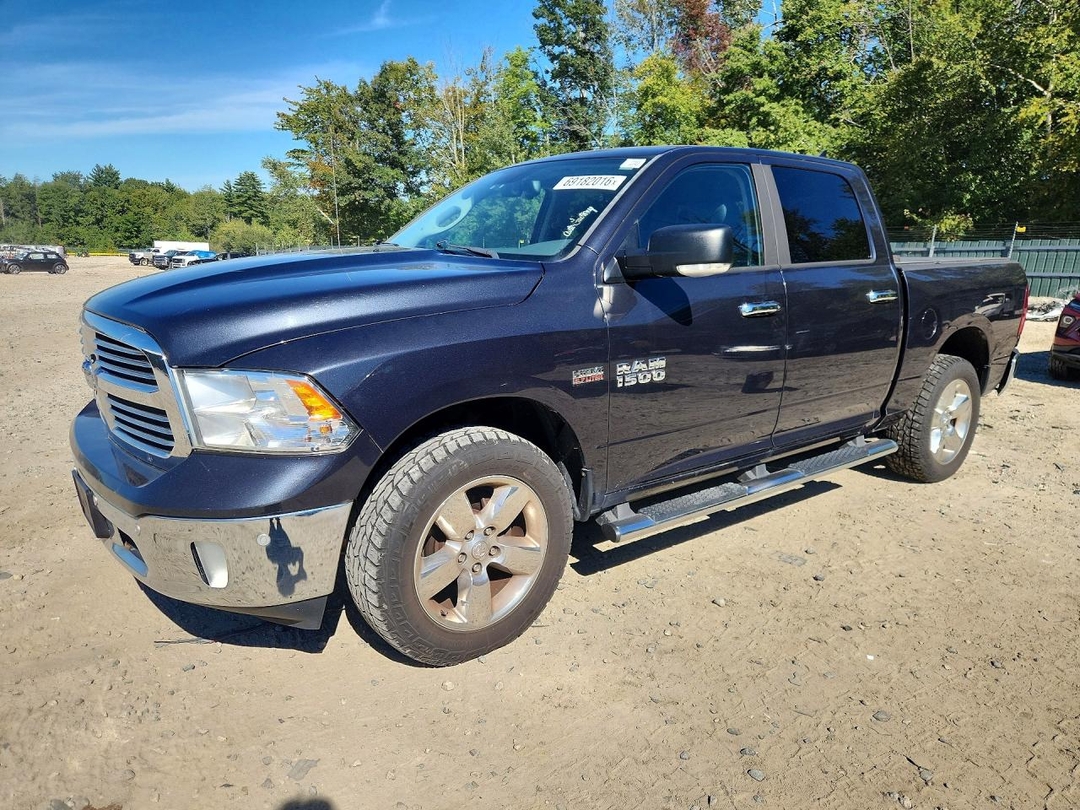 Vedere 2015 RAM 1500 SLT, unghi 1
