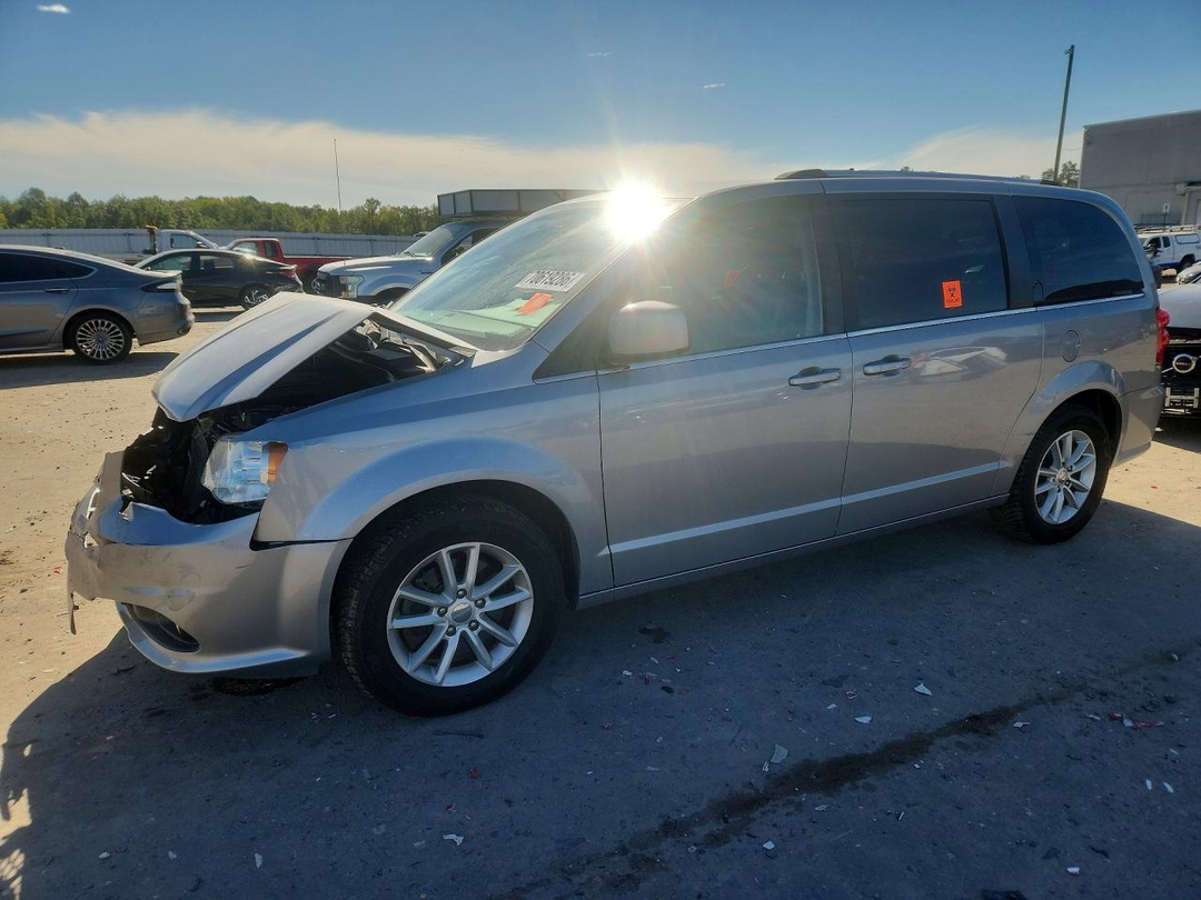 Vue de 2018 DODGE GRAND CARAVAN SXT, angle 1