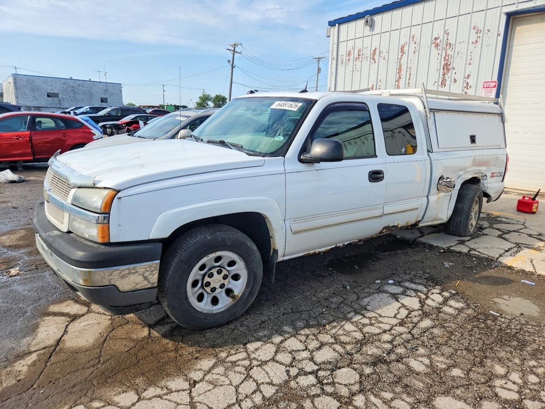 منظر 2005 CHEVROLET SILVERADO K1500، زاوية 1