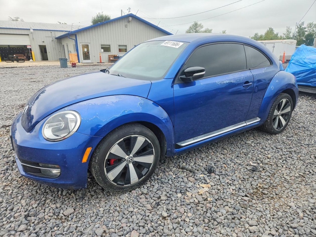Вид 2012 VOLKSWAGEN BEETLE TURBO, угол 1