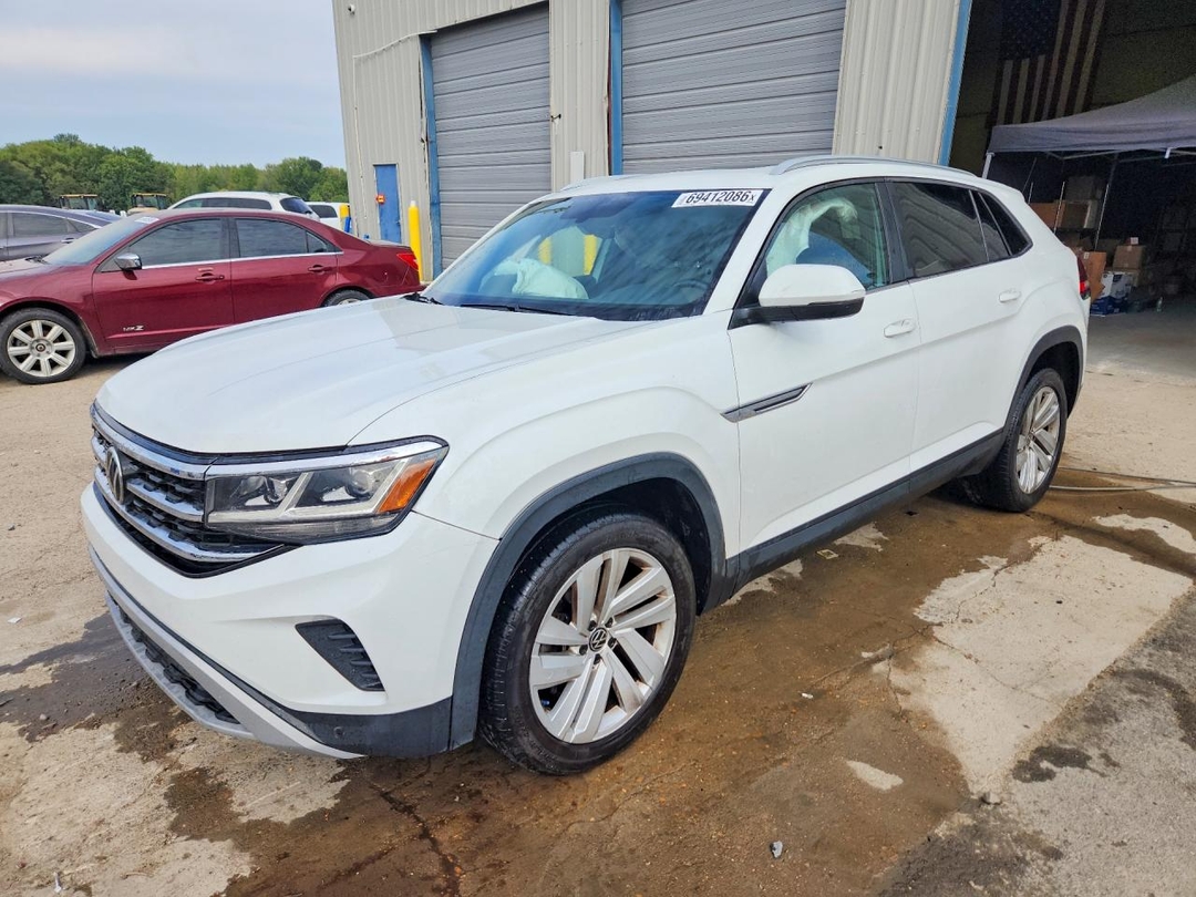 Вид 2020 VOLKSWAGEN ATLAS CROSS SPORT SE, угол 1