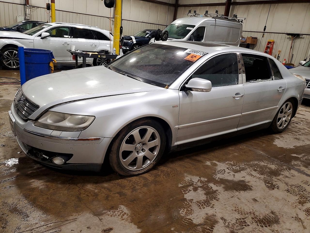 Vue de 2004 VOLKSWAGEN PHAETON 6.0, angle 1
