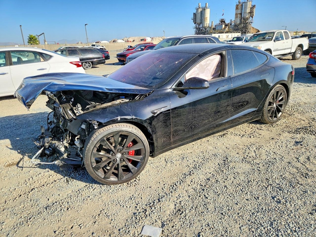 Vista de 2017 TESLA MODEL S, ángulo 1