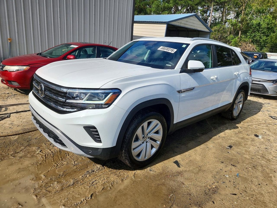 Vue de 2022 VOLKSWAGEN ATLAS CROSS SPORT SE, angle 1