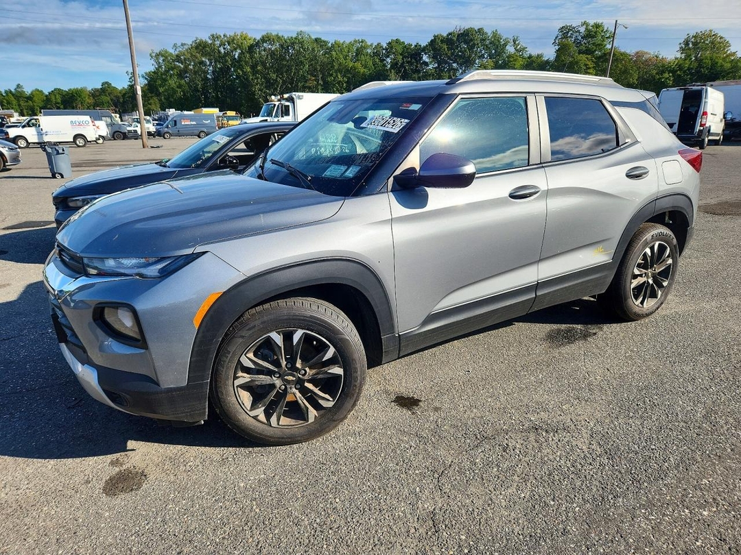 Vue de 2023 CHEVROLET TRAILBLAZER LT, angle 1