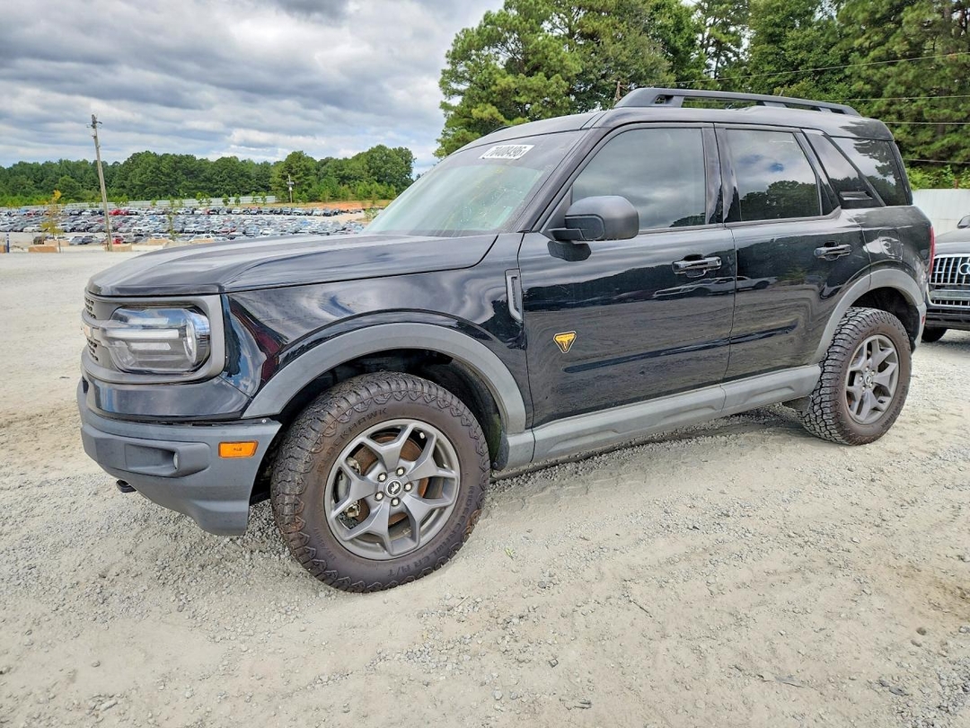 Вид 2021 FORD BRONCO SPORT BADLANDS, угол 1