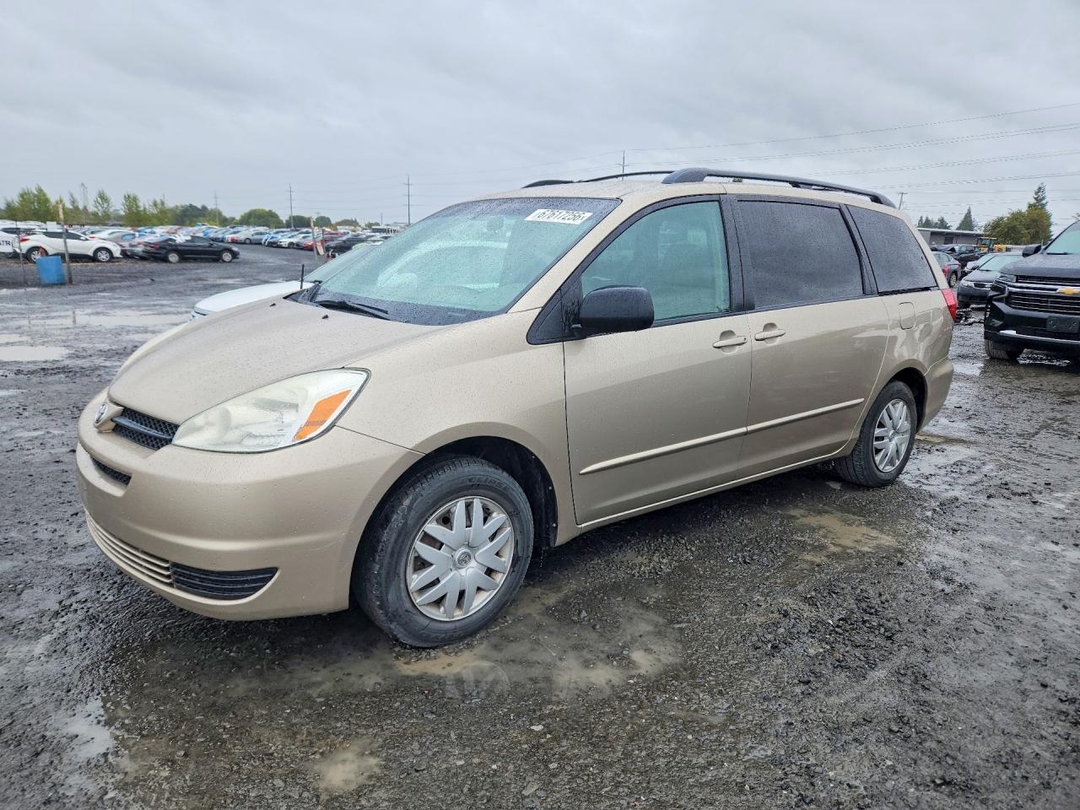 Вид 2004 TOYOTA SIENNA LE 7 PASSENGER, угол 1