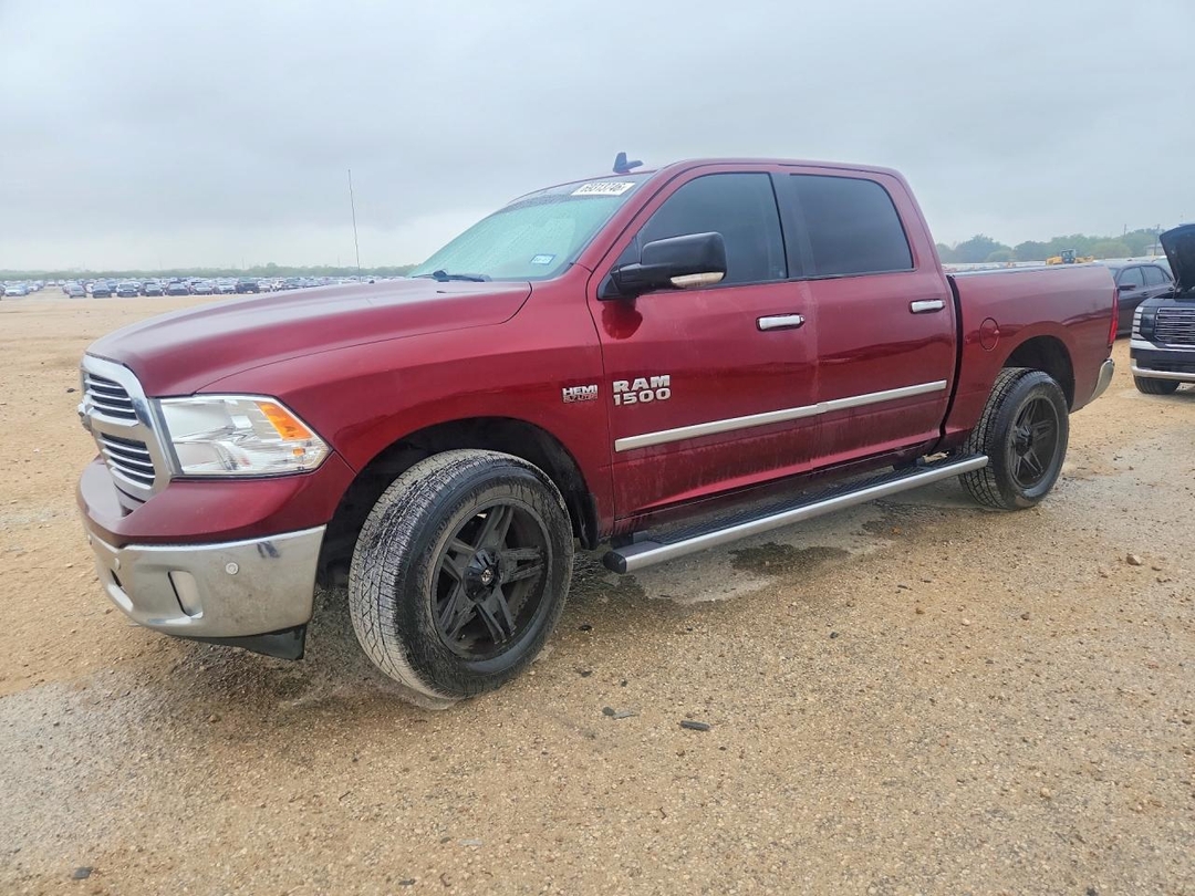 منظر 2016 RAM 1500 SLT، زاوية 1