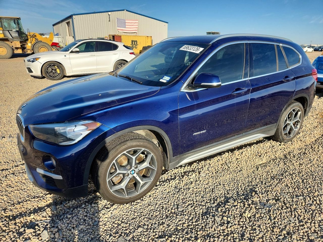 منظر 2018 BMW X1 XDRIVE28I، زاوية 1