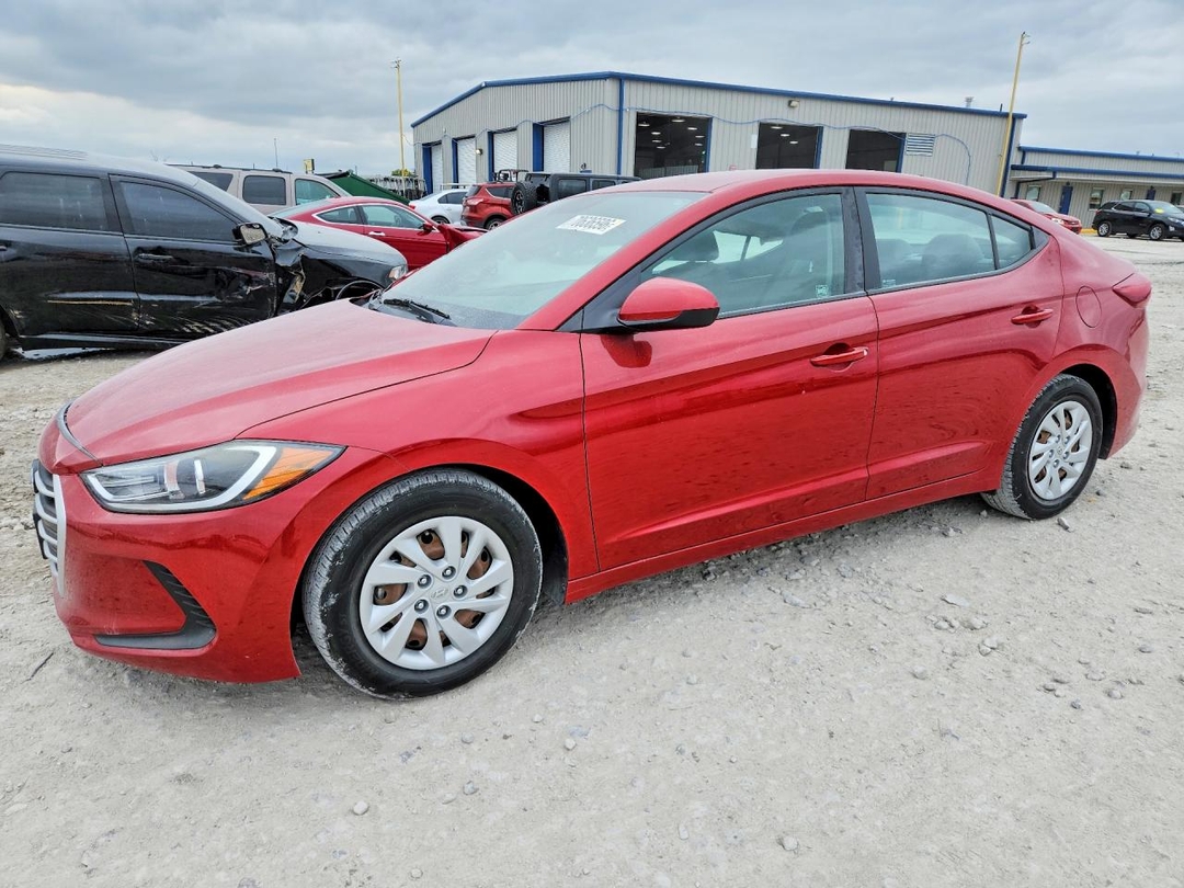 Вид 2018 HYUNDAI ELANTRA SE, угол 1