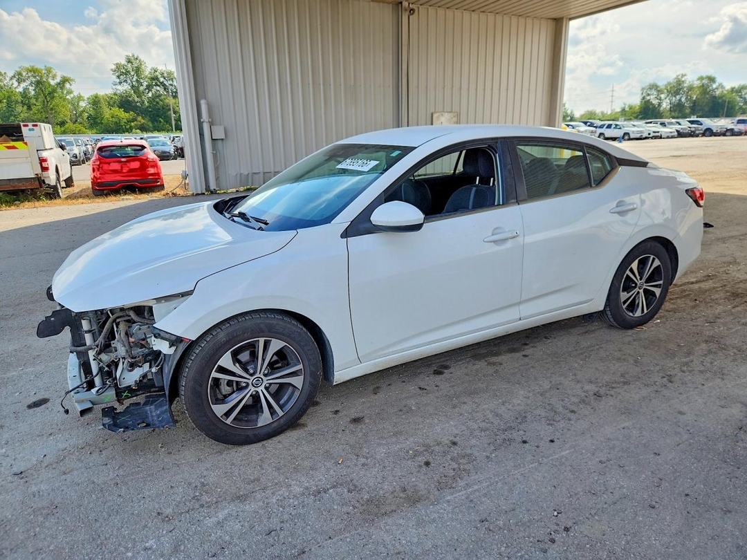 Vista de 2021 NISSAN SENTRA SV, ángulo 1