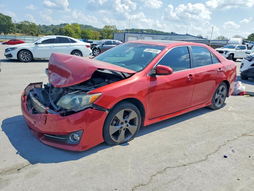 منظر 2012 TOYOTA CAMRY SE SPORT LIMITED EDITION، زاوية 1