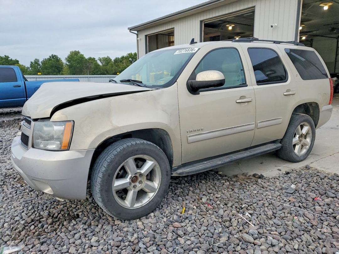 منظر 2011 CHEVROLET TAHOE K1500 LT، زاوية 1