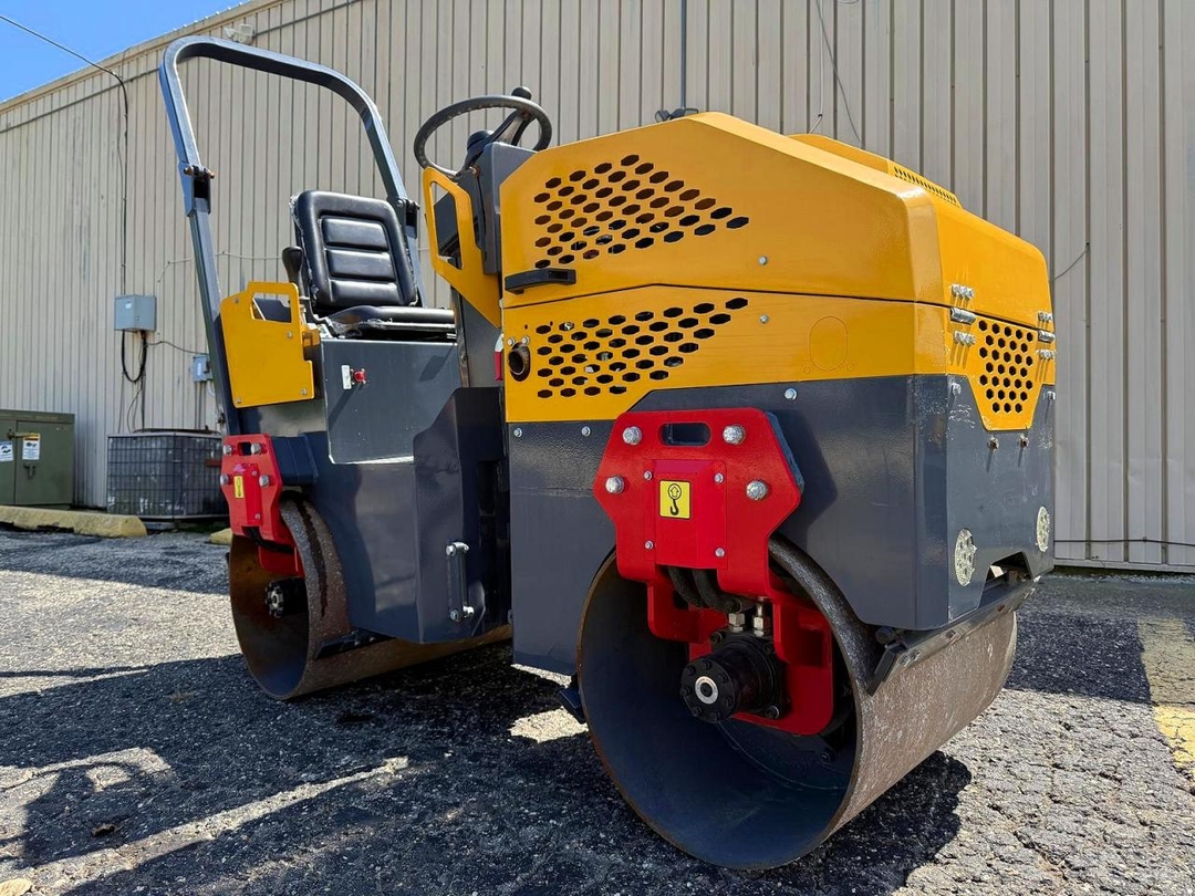 منظر 2025 OTHERS ROAD ROLLER DOUBLE DRUM، زاوية 1