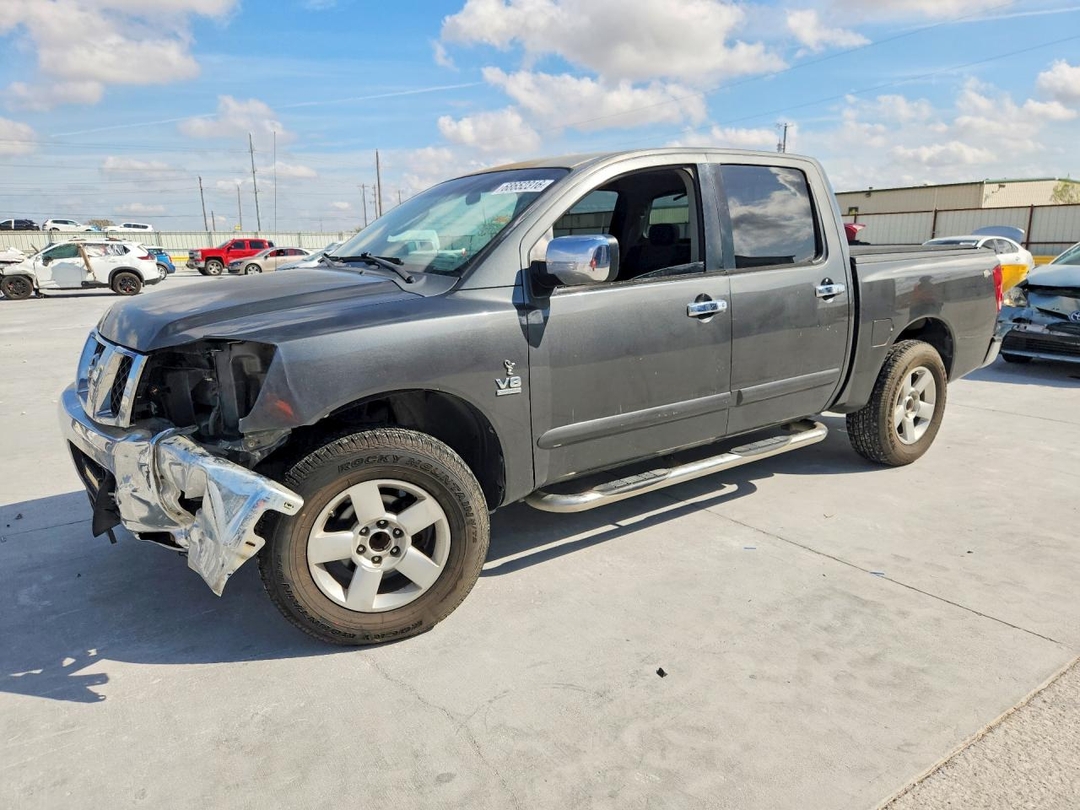 Вид 2004 NISSAN TITAN XE, угол 1
