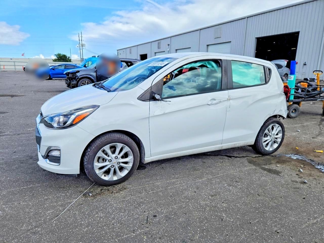 منظر 2020 CHEVROLET SPARK 1LT، زاوية 1